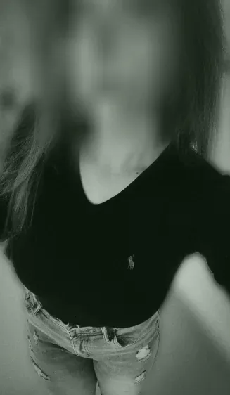Elena, 26