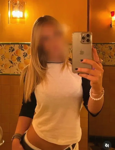 Emilia, 29