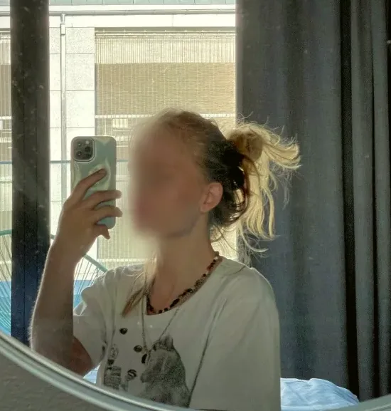 Jana, 19