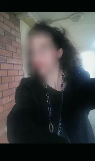 Katrin, 33