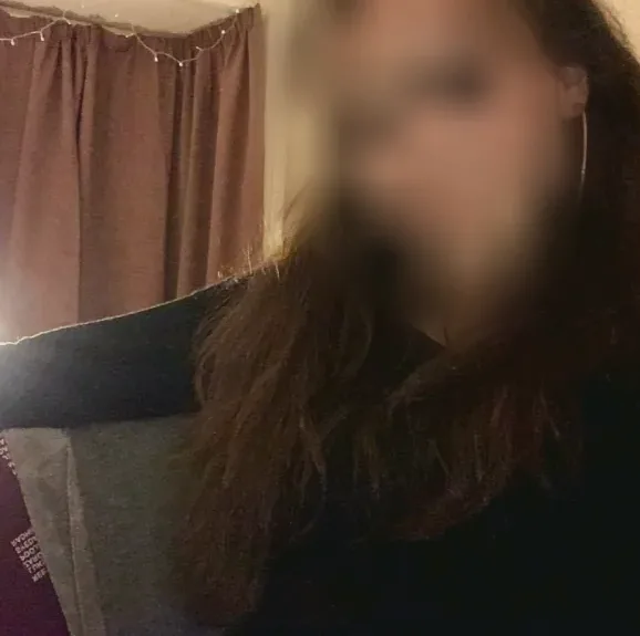 Marie, 25