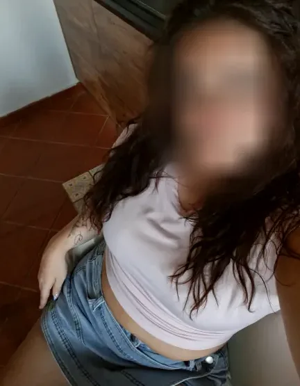 Mia, 31