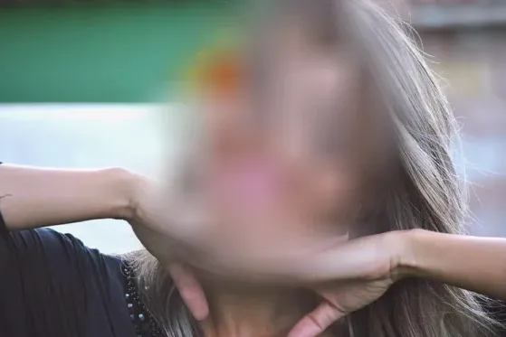 Nadine, 36