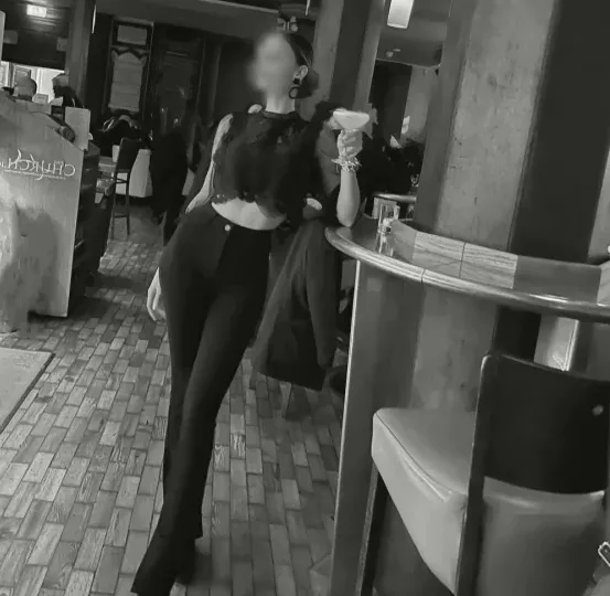 Ramona, 37