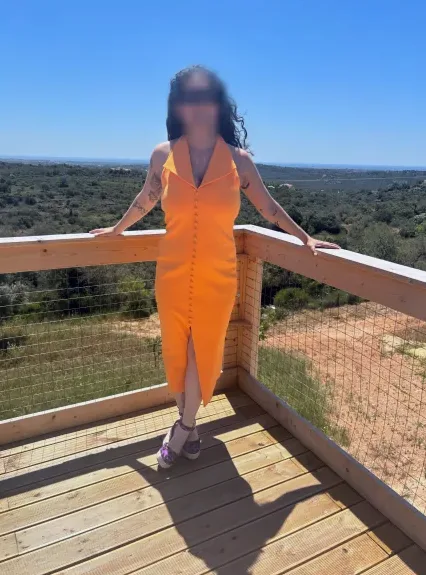 Sabrina, 38