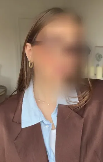 Selin, 32