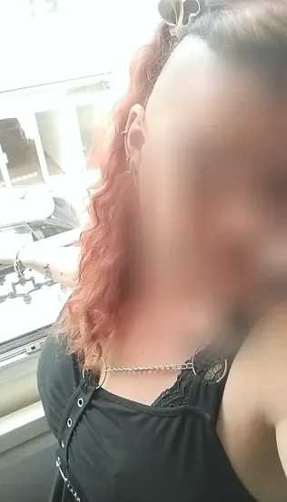 Zeynep, 35